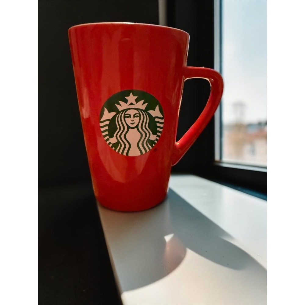 Starbucks Red Ceramic Coffee Mug 12oz Siren Logo 2021 Holiday‎ Tall Latte Cup